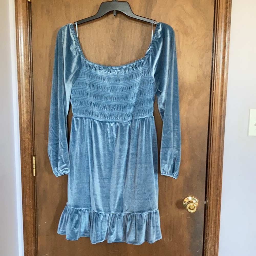 Relisted LC Lauren Conrad smocked flounce hem velvet dress duller blue size M - Picture 9 of 16